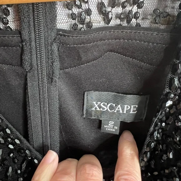 Xscape black midi dress size 2 with beads - Picture 9 of 9